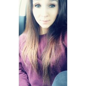 Meet your Posher, Amparo